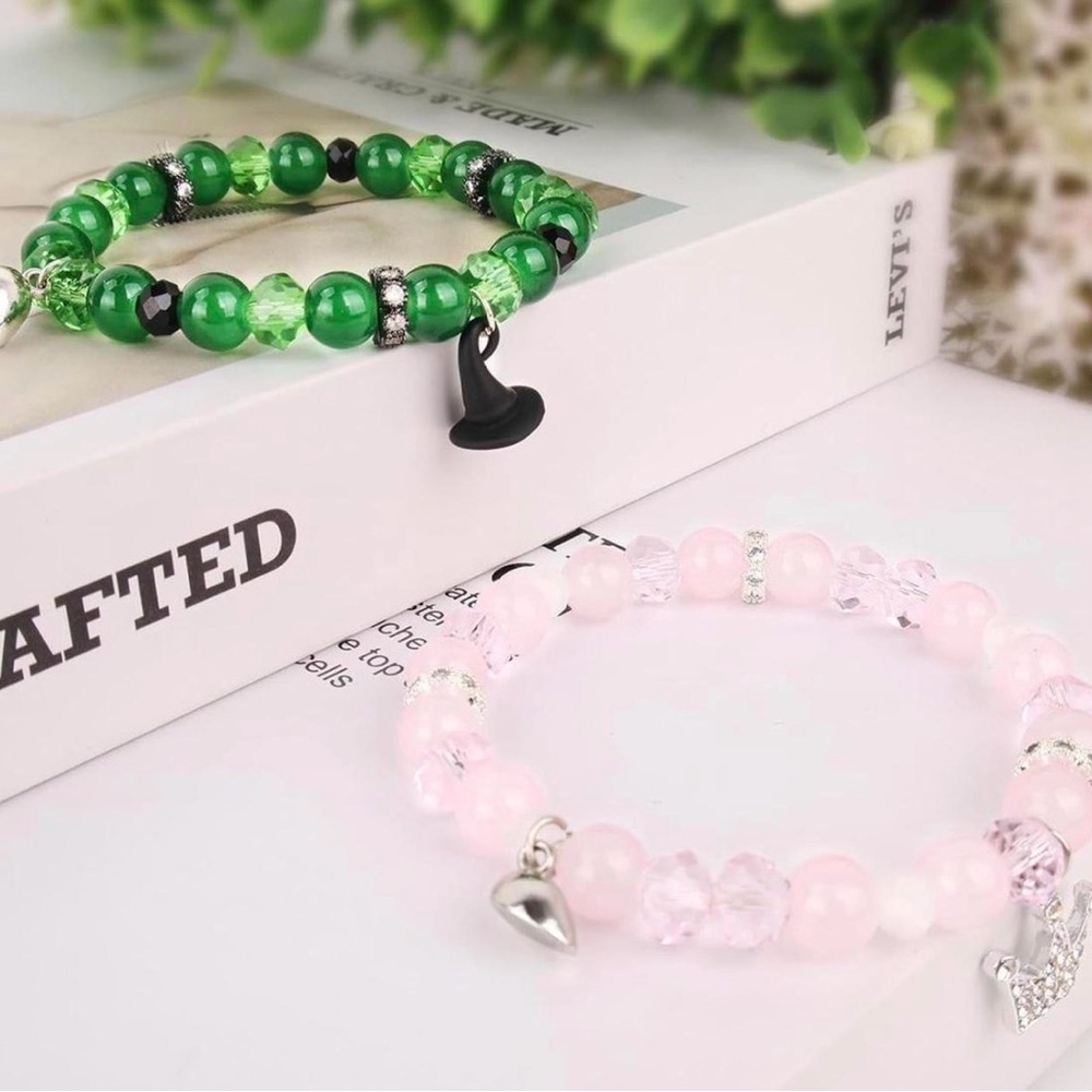 wicked glinda elphaba Green and Pink Bracelets